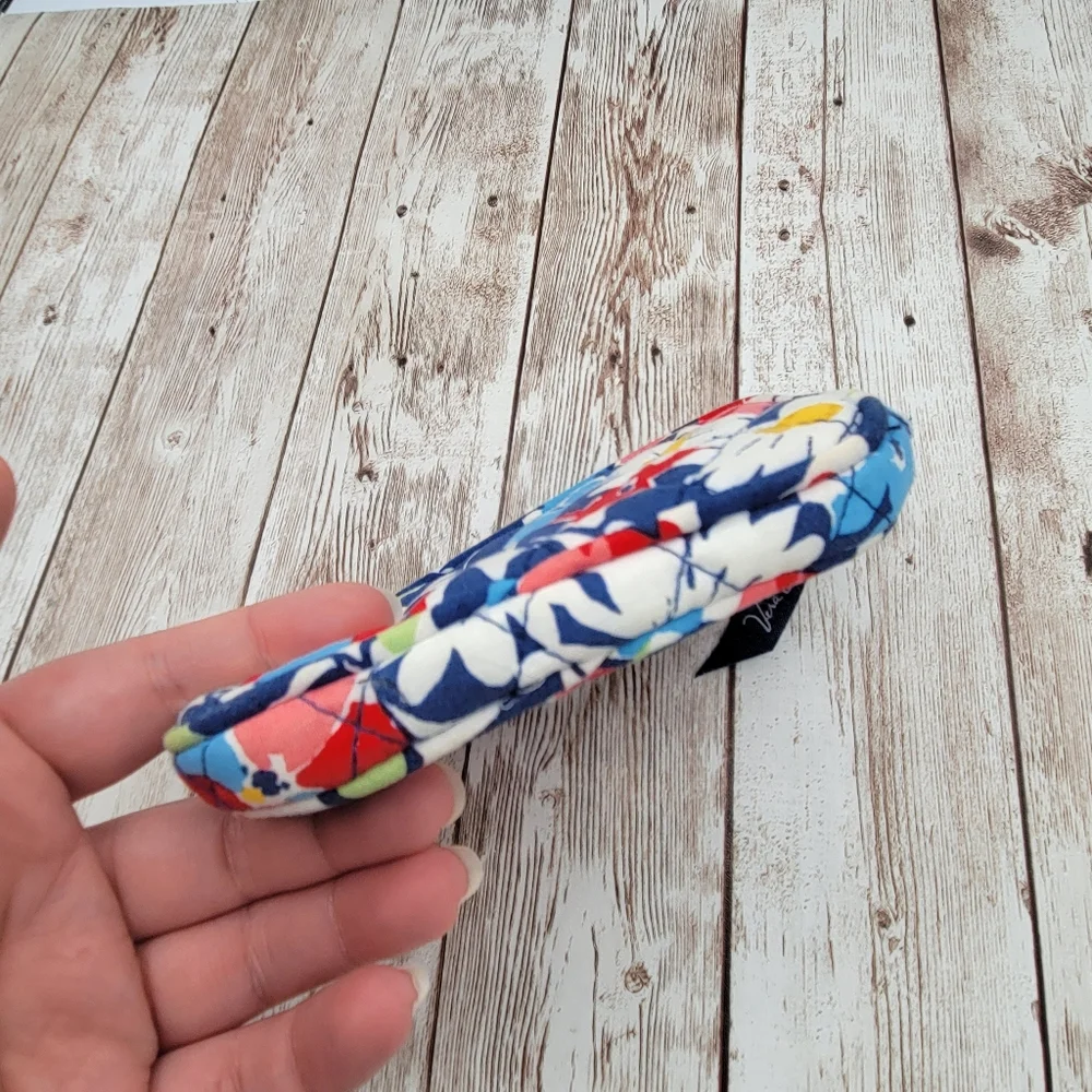 Vera Bradley Summer Cottage Floral Wristlet Zip Wallet Retired Pattern